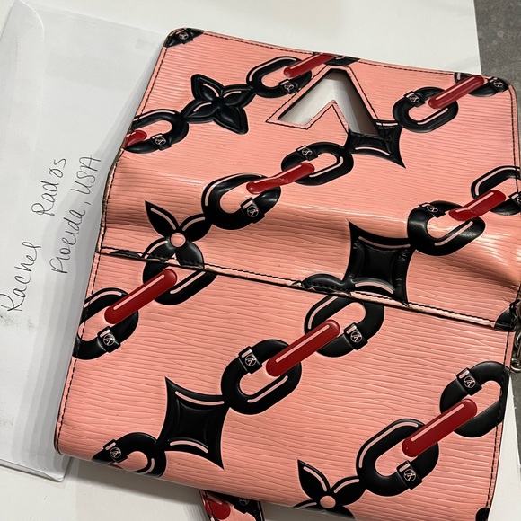 Pink Epi leather chain flower print twist wallet on chain silver hardware - Picture 7 of 16